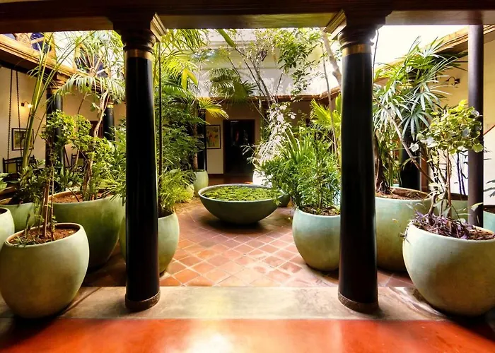 Maison Perumal Pondicherry - A Cgh Earth Experience